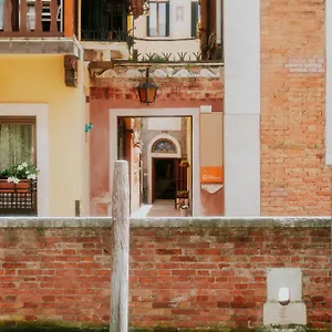Casa Accademia Ferienhaus