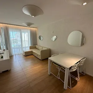 Marina - Agenzia Cocal Apartmán